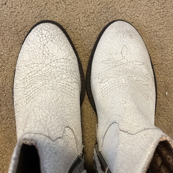 Band of Gypsies white montrose leather western bootie - Picture 6 of 6